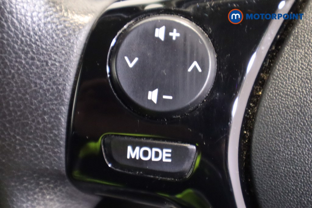 Used Toyota AYGO 2021 for sale - 76895763: Photo 25