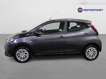 Used Toyota AYGO 2021 for sale - 76895763: Photo