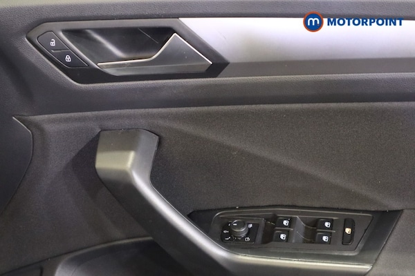 Used Volkswagen T-Roc 2022 for sale - 76196928: Photo 22