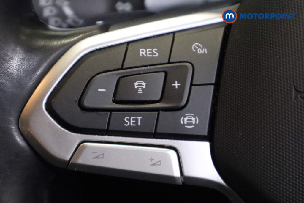 Used Volkswagen T-Roc 2022 for sale - 76196928: Photo 25