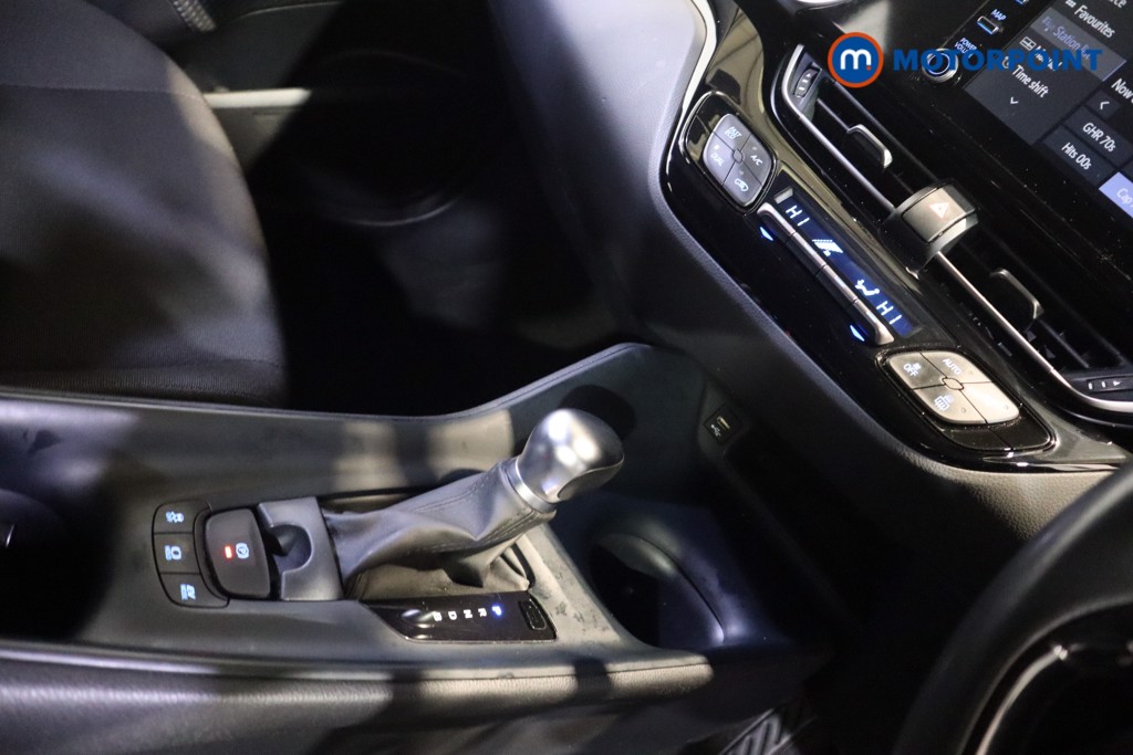 Used Toyota C-HR 2022 for sale - 76972240: Photo 14