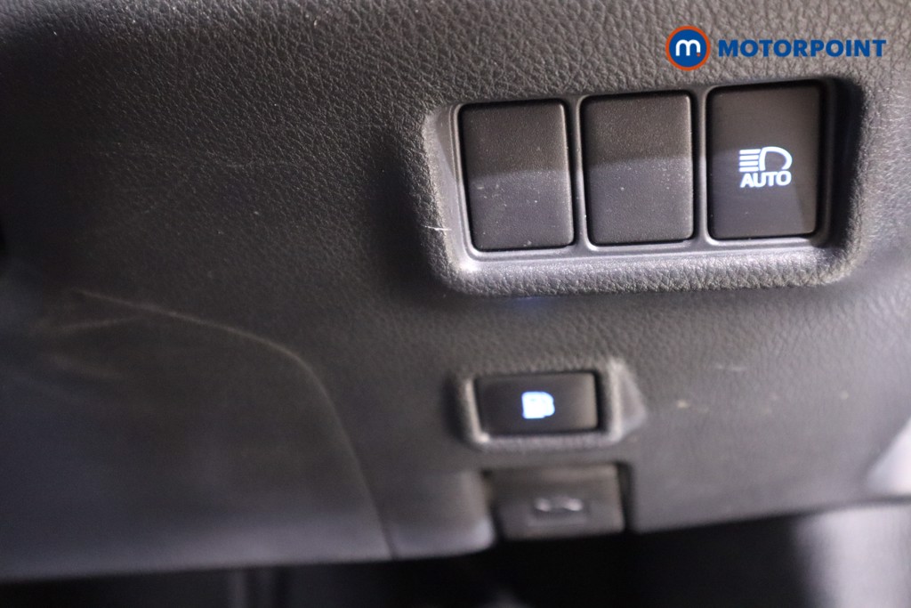 Used Toyota C-HR 2022 for sale - 76972240: Photo 19