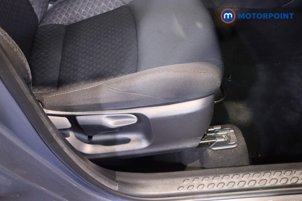 Used Toyota C-HR 2022 for sale - 76972240: Photo 23