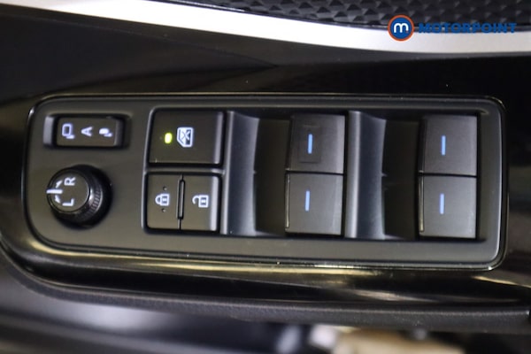 Used Toyota C-HR 2022 for sale - 75653491: Photo 24