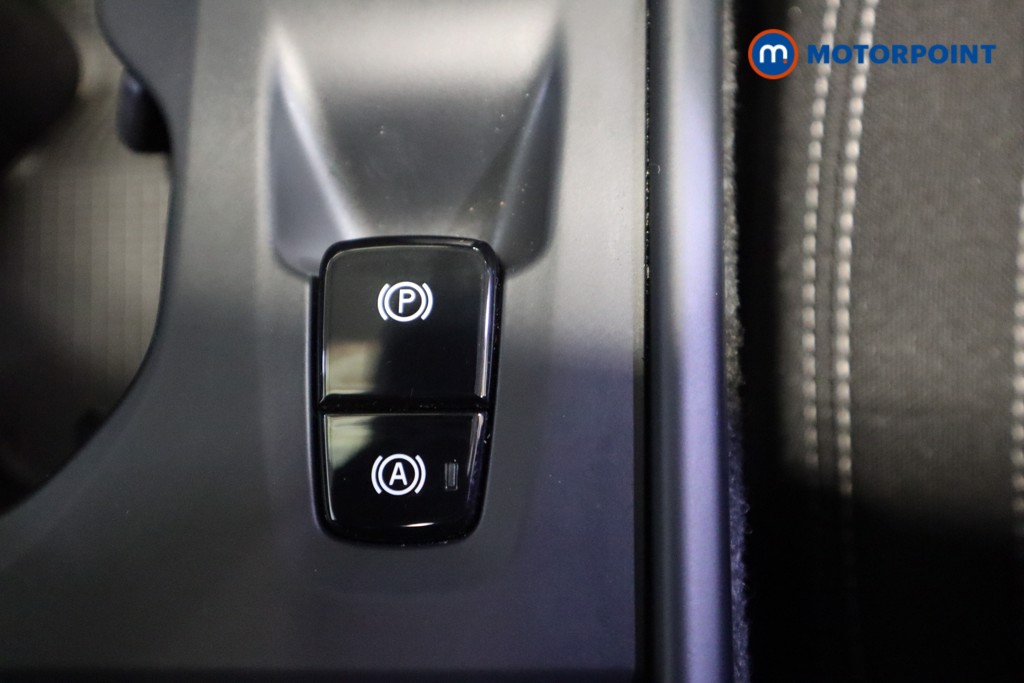 Used Volvo XC40 2023 for sale - 77519912: Photo 31