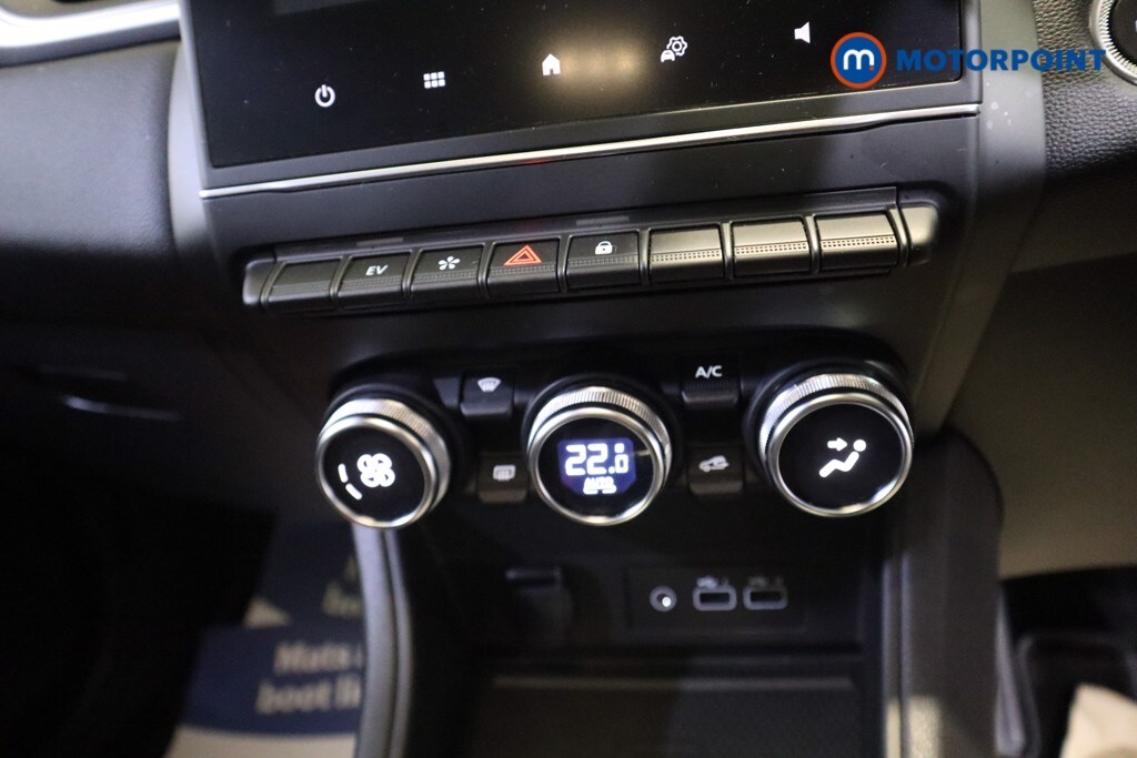 Used Renault Captur 2023 for sale - 76219433: Photo 13