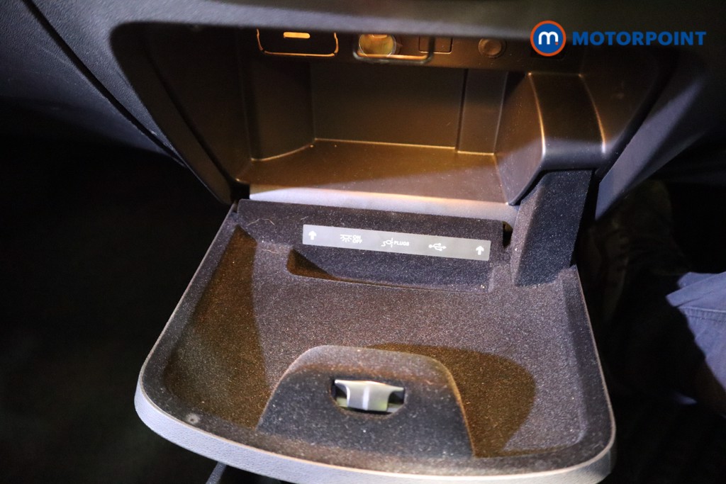 Used Citroen Grand C4 Picasso 2019 for sale - 77872843: Photo 16