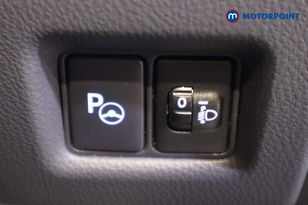 Used Toyota C-HR 2023 for sale - 77225998: Photo 24