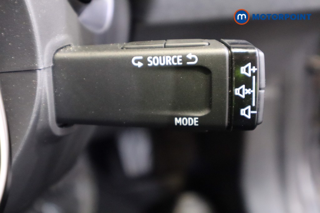 Used Renault Clio 2025 for sale - 76565789: Photo 12