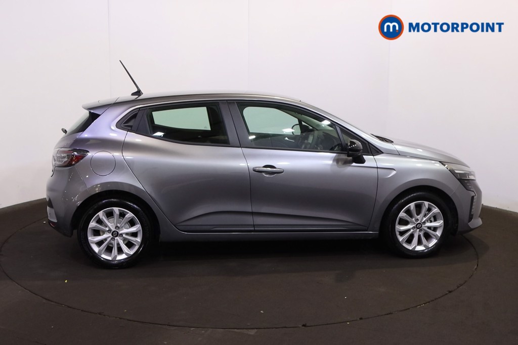 Used Renault Clio 2025 for sale - 76565789: Photo 6