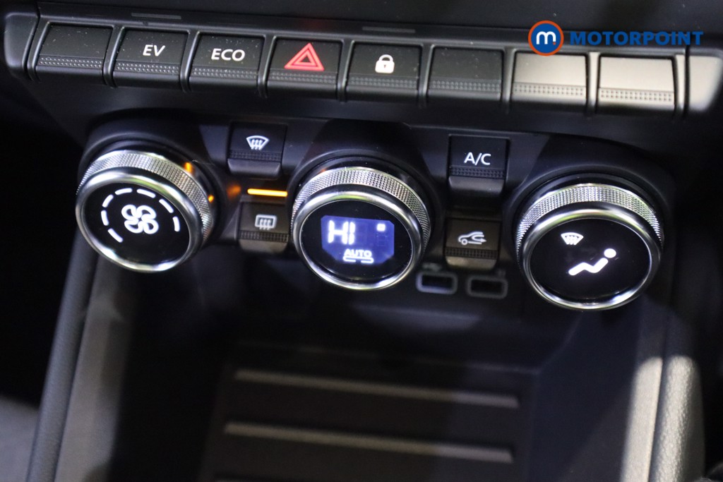 Used Renault Clio 2025 for sale - 76565789: Photo 8