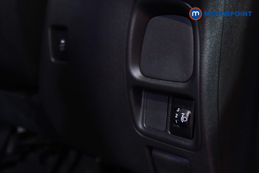 Used Peugeot 108 for sale - 77961235: Photo 12