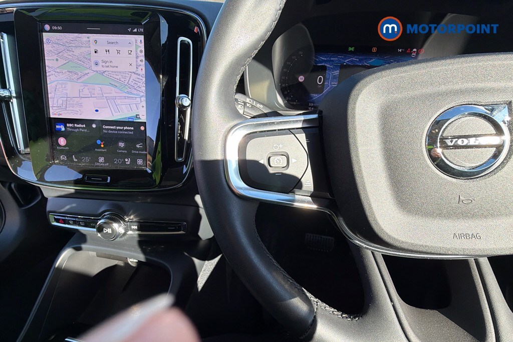 Used Volvo XC40 2023 for sale - 78150274: Photo 11