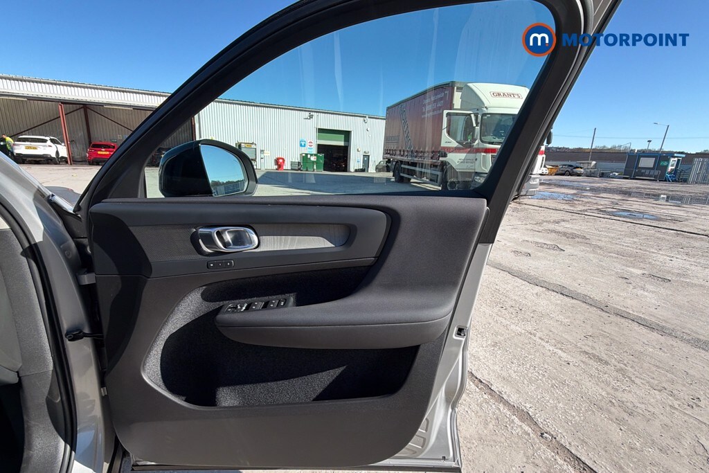 Used Volvo XC40 2023 for sale - 78150274: Photo 26