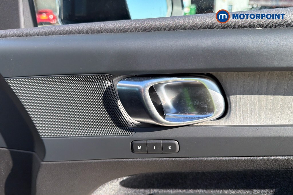 Used Volvo XC40 2023 for sale - 78150274: Photo 43