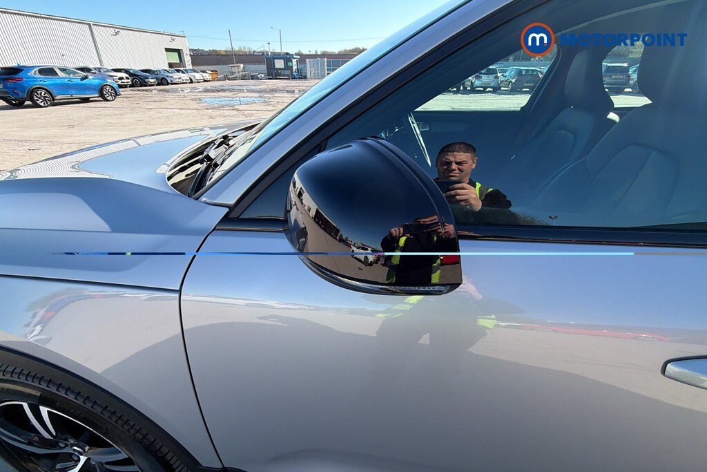 Used Volvo XC40 2023 for sale - 78150274: Photo 44