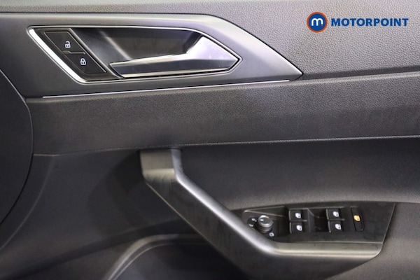 Used Volkswagen Polo 2022 for sale - 76105102: Photo 14