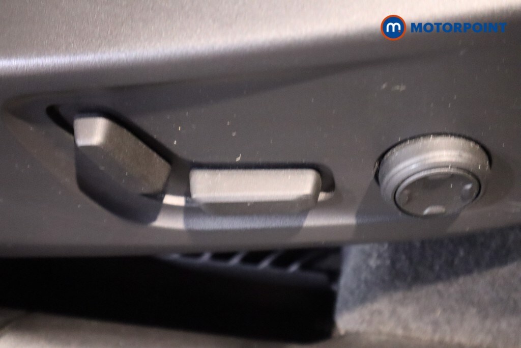 Used Volvo XC40 2023 for sale - 77845839: Photo 24