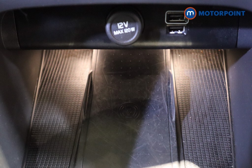 Used Volvo XC40 2023 for sale - 77845839: Photo 32