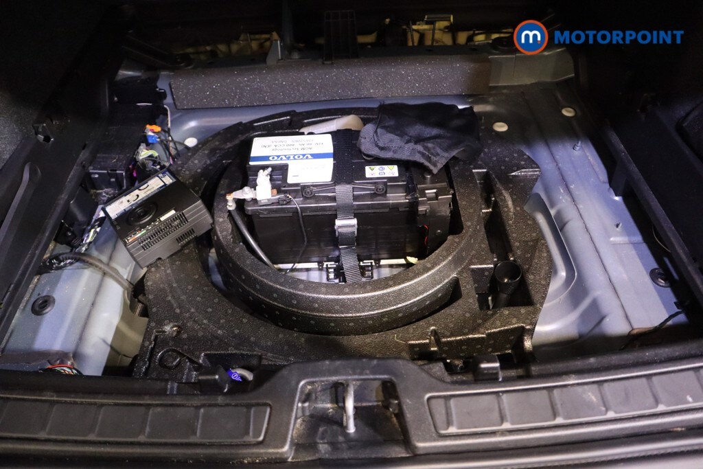 Used Volvo XC40 2023 for sale - 77845839: Photo 40