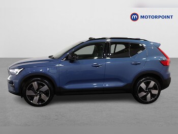 Used Volvo XC40 2023 for sale - 77845839: Photo