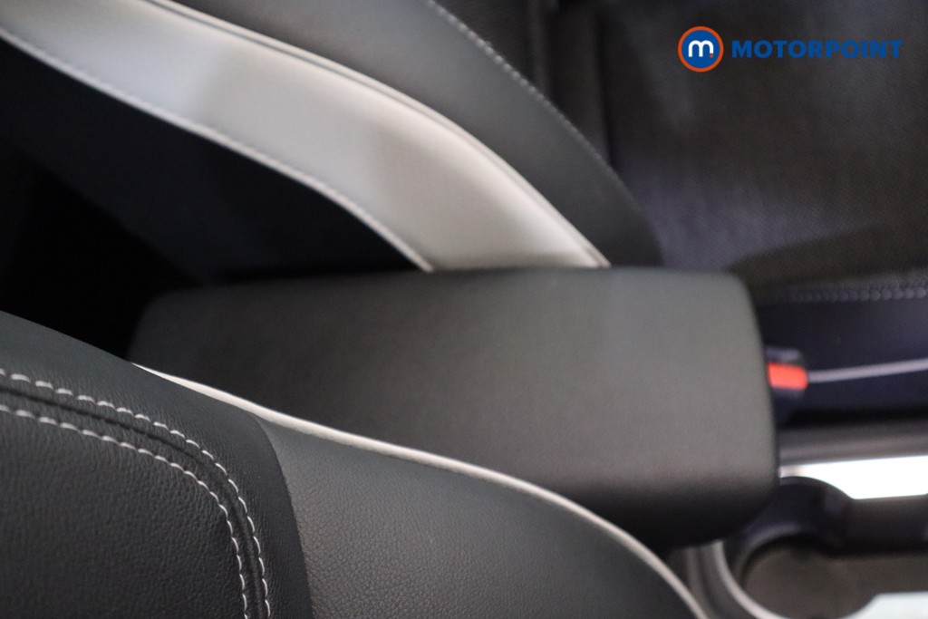 Used Renault Captur 2023 for sale - 76750536: Photo 35