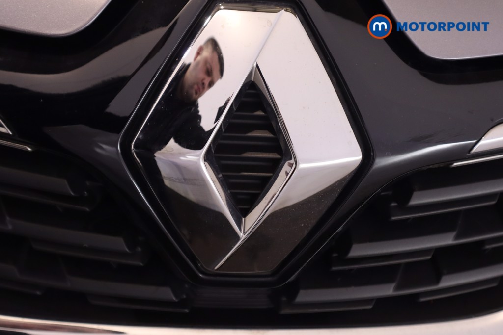 Used Renault Captur 2023 for sale - 76750536: Photo 46