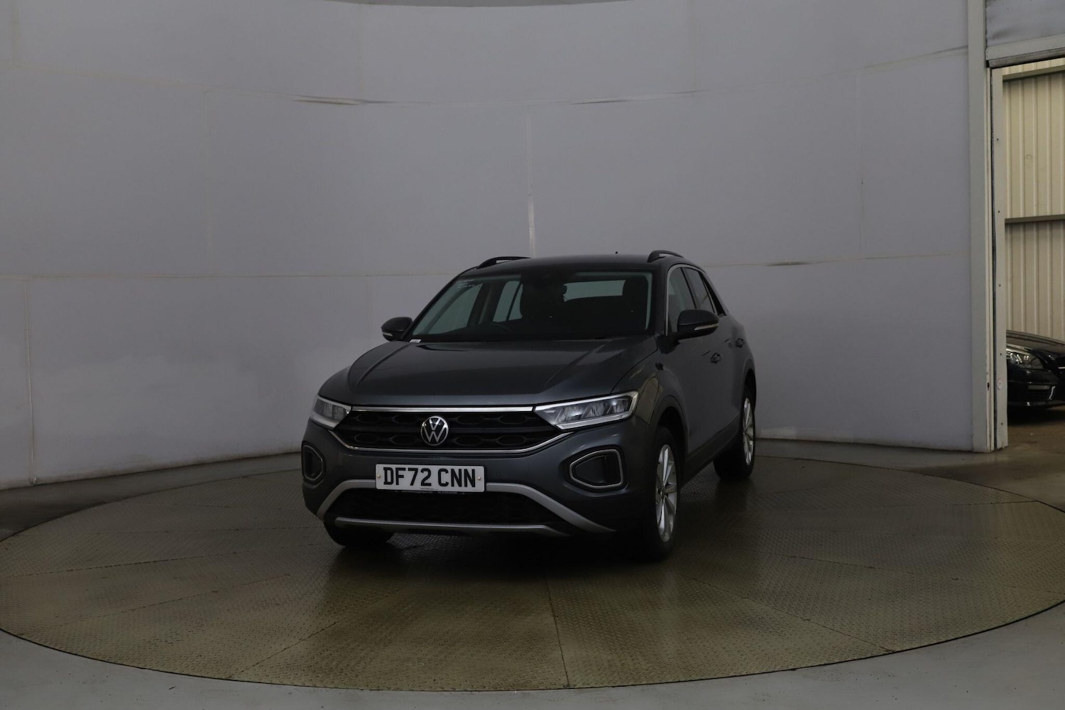 Used Volkswagen T-Roc 2022 for sale - 76456722: Photo 3