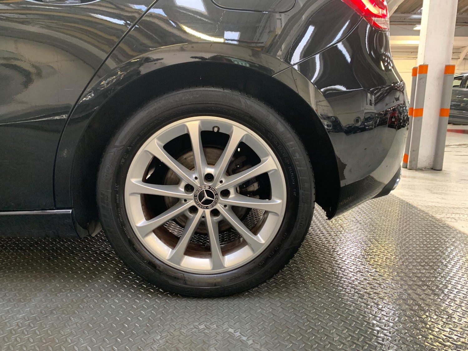Used Mercedes-Benz A-Class 2019 for sale - 76306259: Photo 10