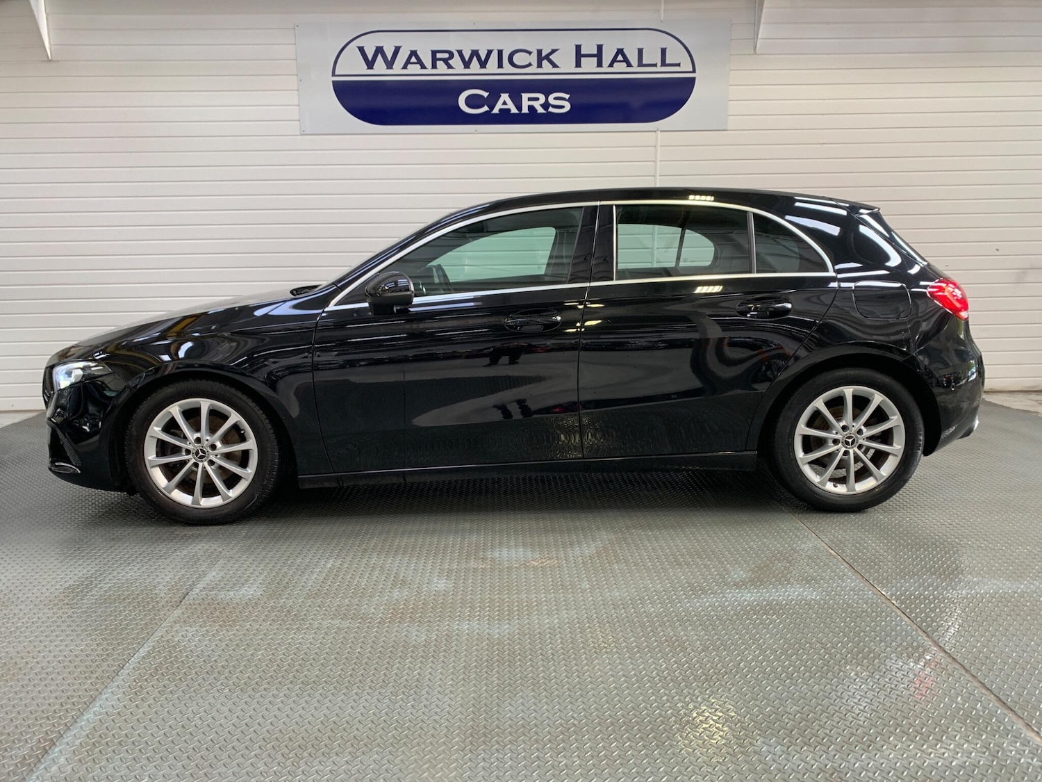 Used Mercedes-Benz A-Class 2019 for sale - 76306259: Photo 3