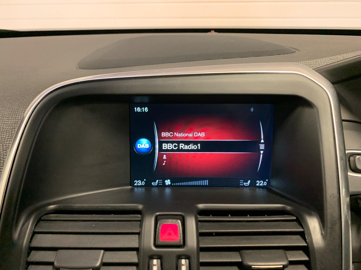 Used Volvo XC60 2016 for sale - 76408526: Photo 25