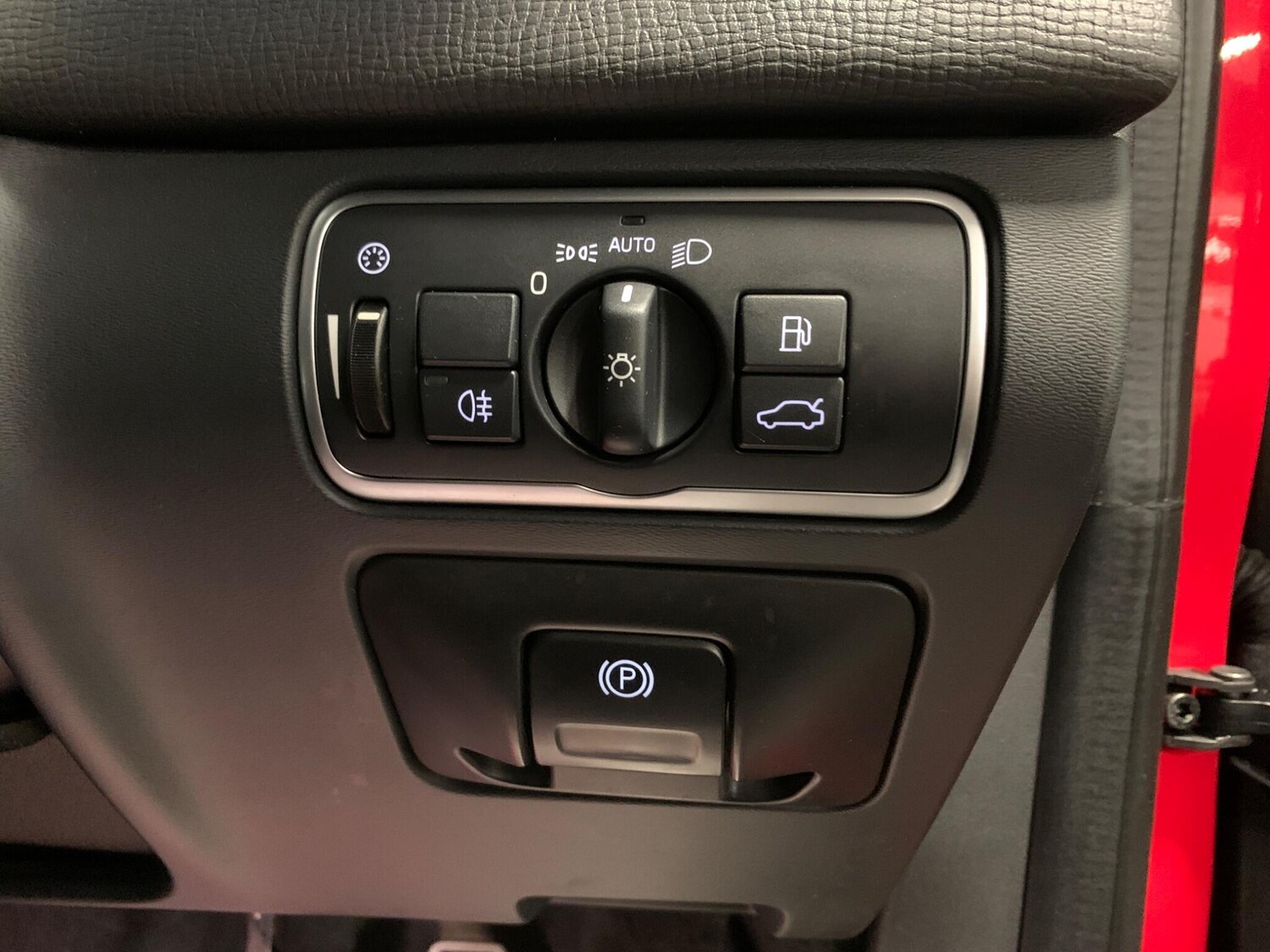 Used Volvo XC60 2016 for sale - 76408526: Photo 28