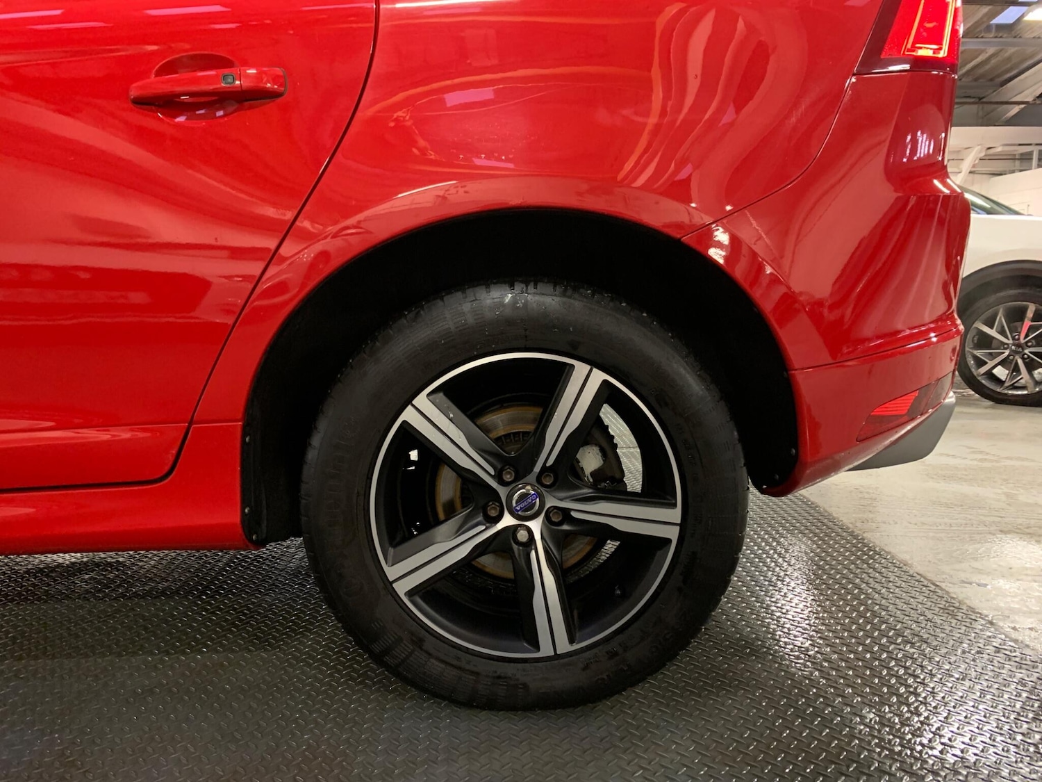 Used Volvo XC60 2016 for sale - 76408526: Photo 8