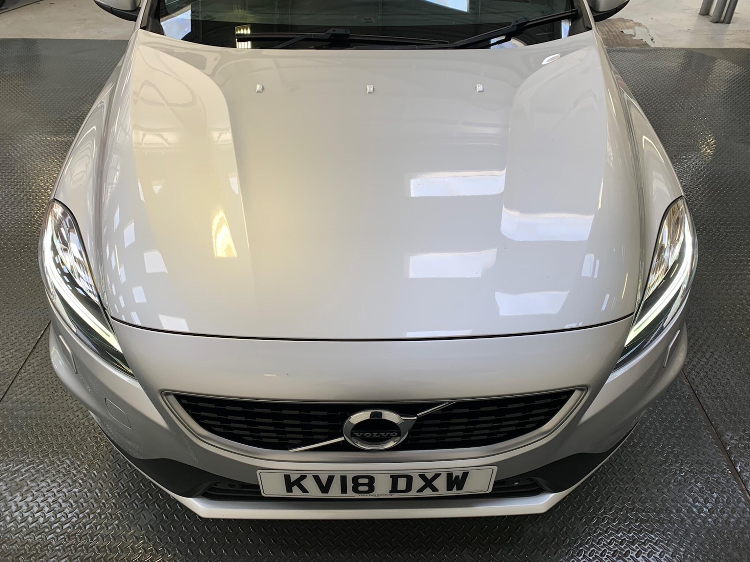 Used Volvo V40 2018 for sale - 76612955: Photo 11