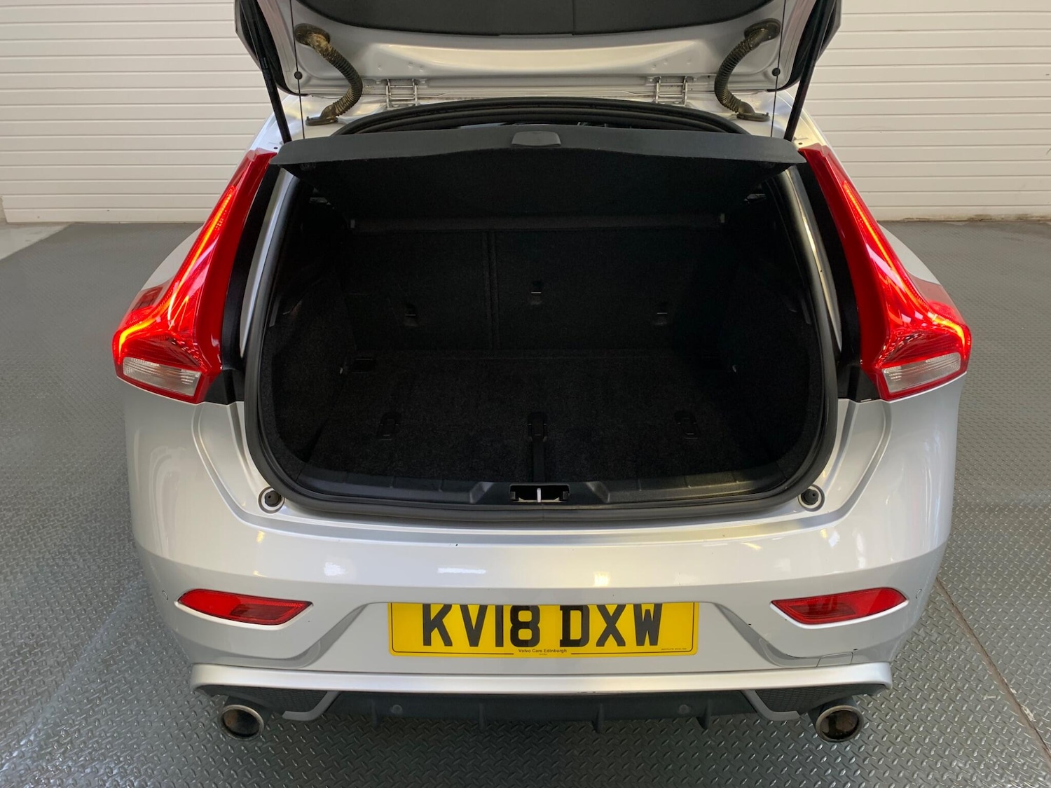 Used Volvo V40 2018 for sale - 76612955: Photo 17