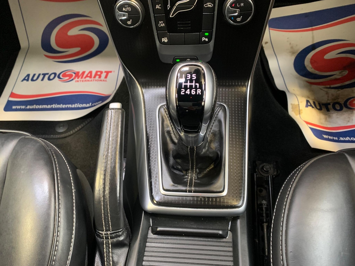 Used Volvo V40 2018 for sale - 76612955: Photo 36