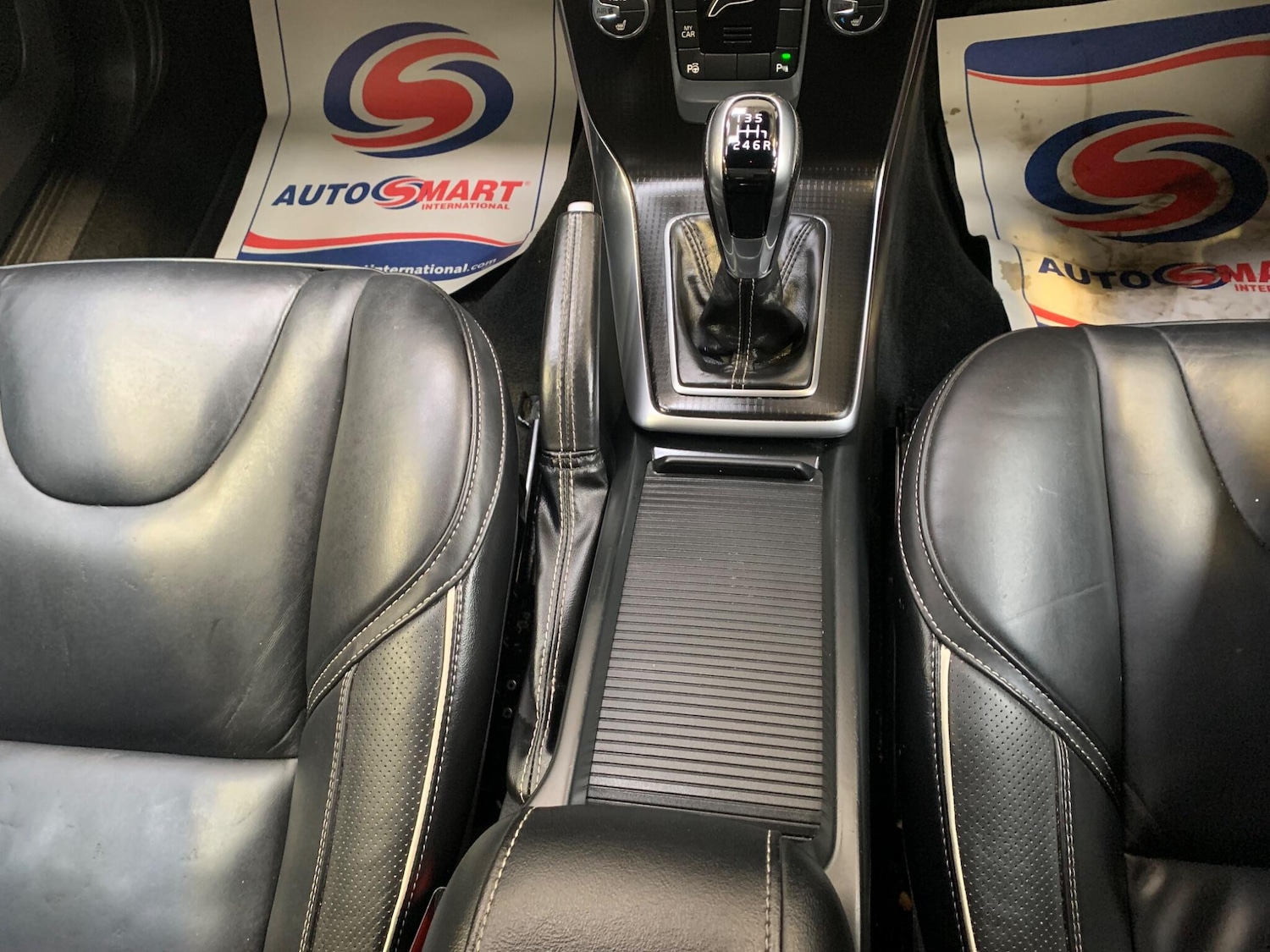 Used Volvo V40 2018 for sale - 76612955: Photo 42