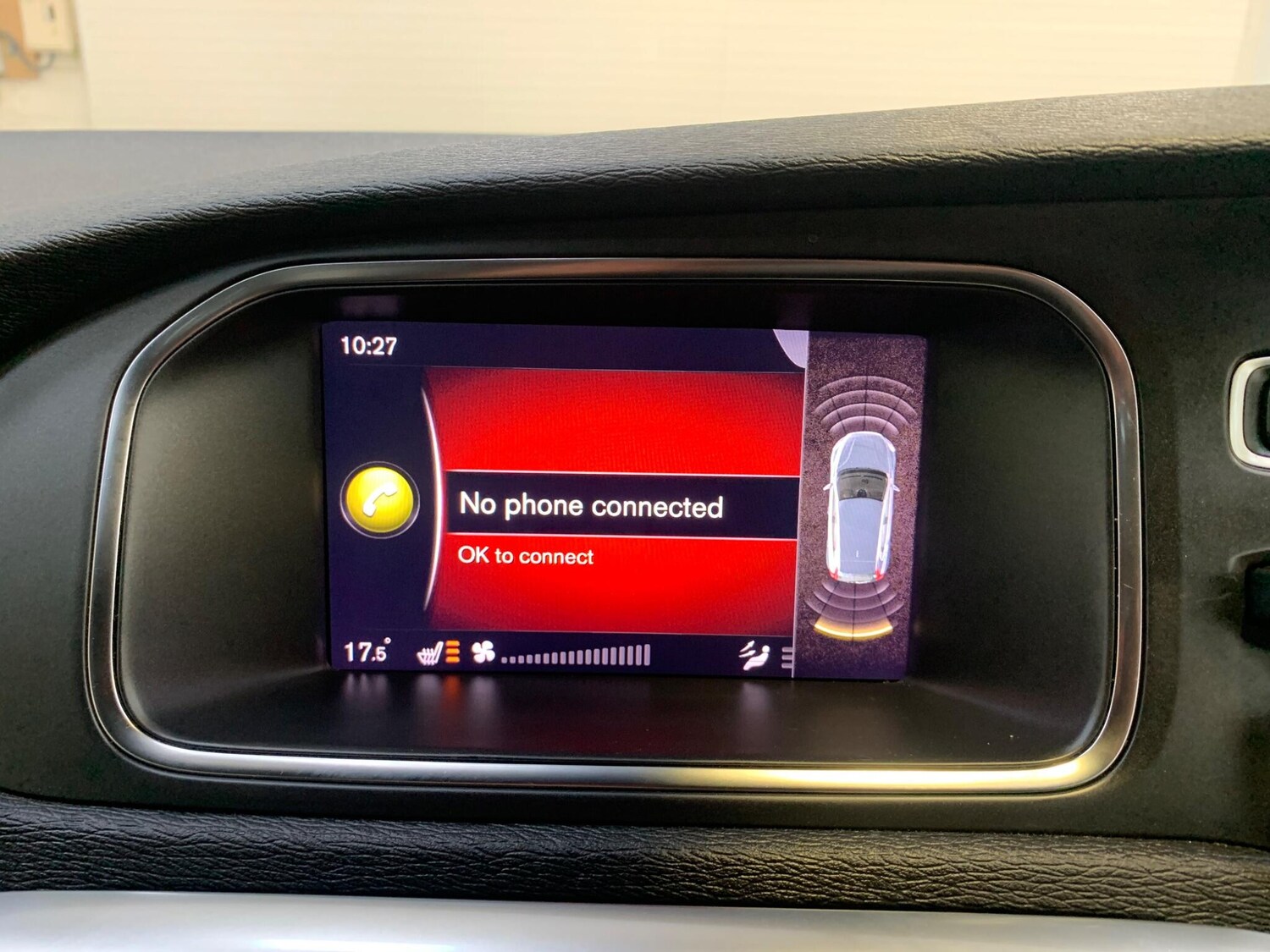 Used Volvo V40 2018 for sale - 76612955: Photo 49