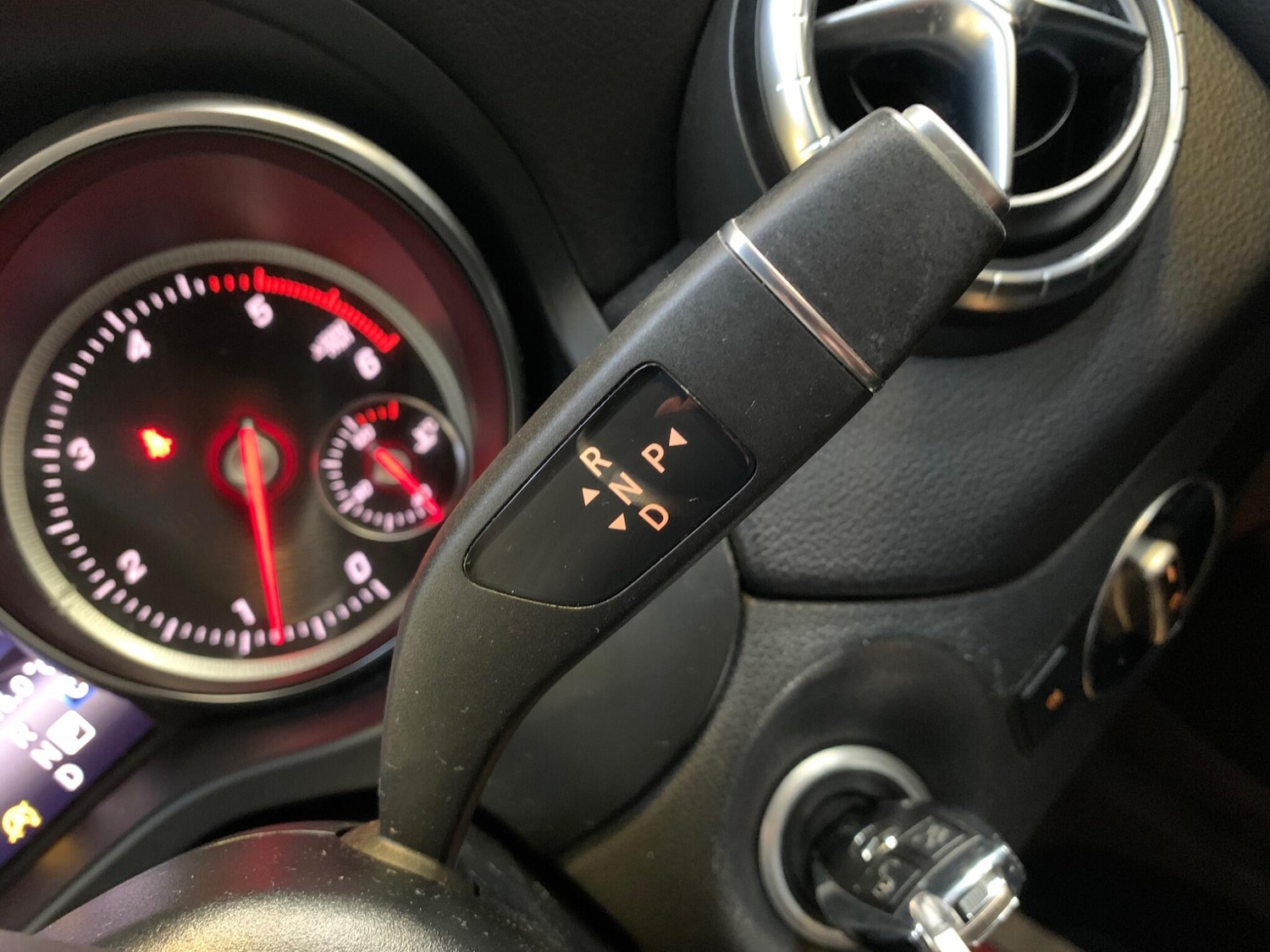 Used Mercedes-Benz CLA 2018 for sale - 75839545: Photo 40