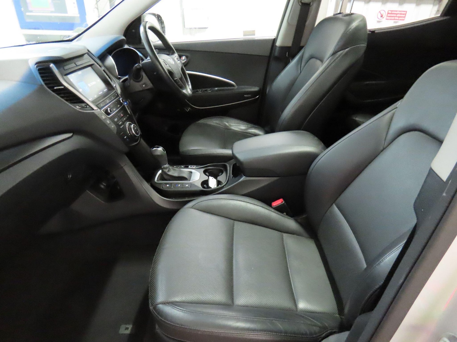 Used Hyundai Santa Fe for sale - 77784226: Photo 14