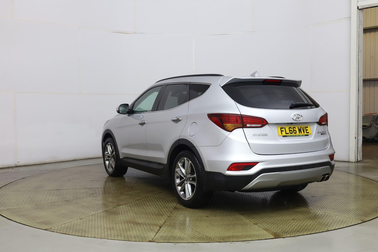 Used Hyundai Santa Fe for sale - 77784226: Photo 5
