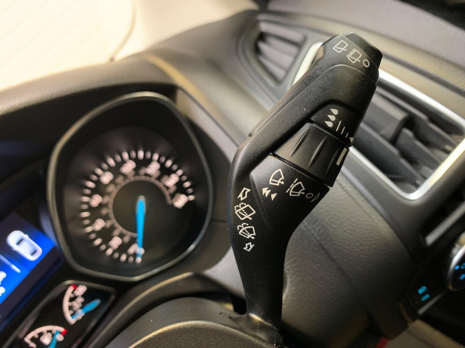 Used Ford Focus 2015 for sale - 76283127: Photo 39