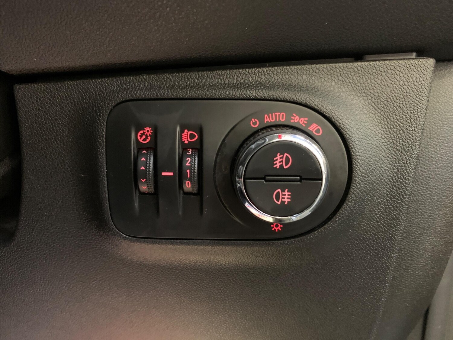 Used Vauxhall Corsa 2019 for sale - 76215675: Photo 20