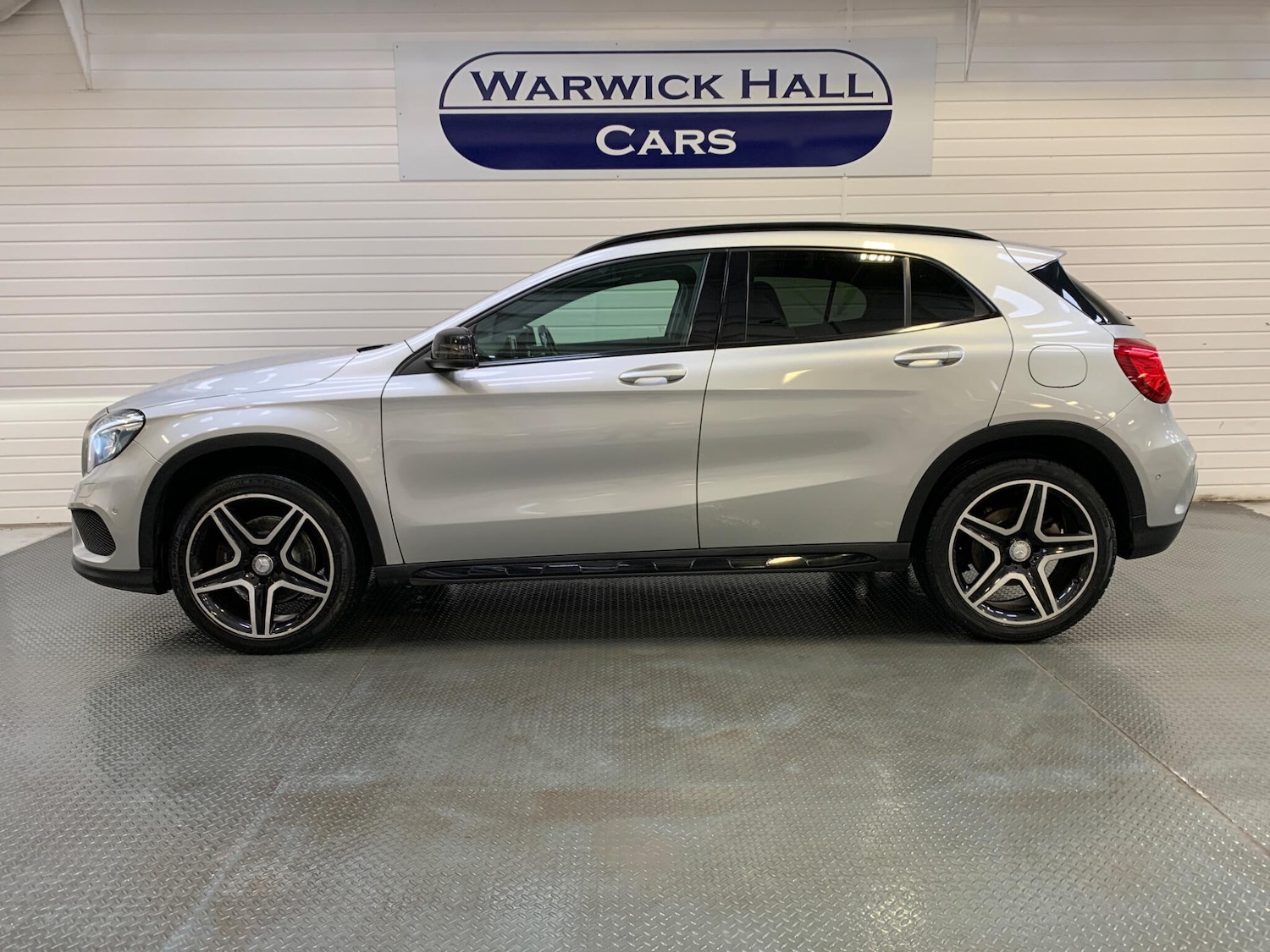 Used Mercedes-Benz GLA 2015 for sale - 76108339: Photo 3