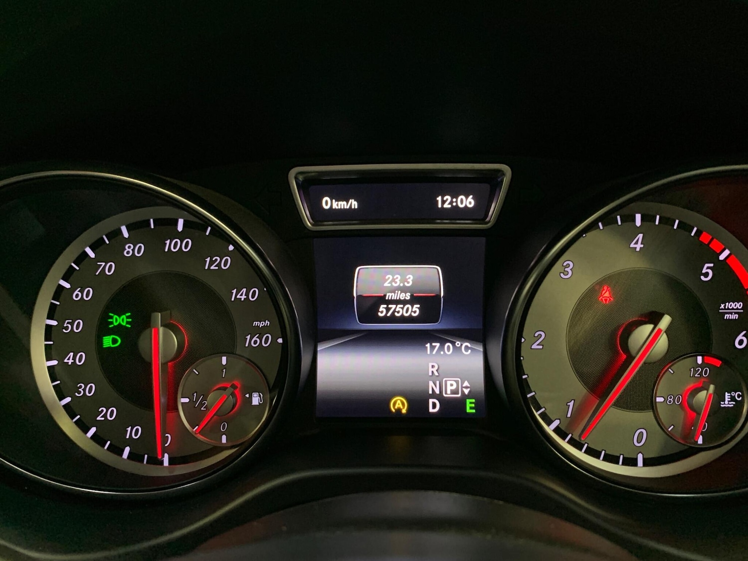 Used Mercedes-Benz GLA 2015 for sale - 76108339: Photo 31