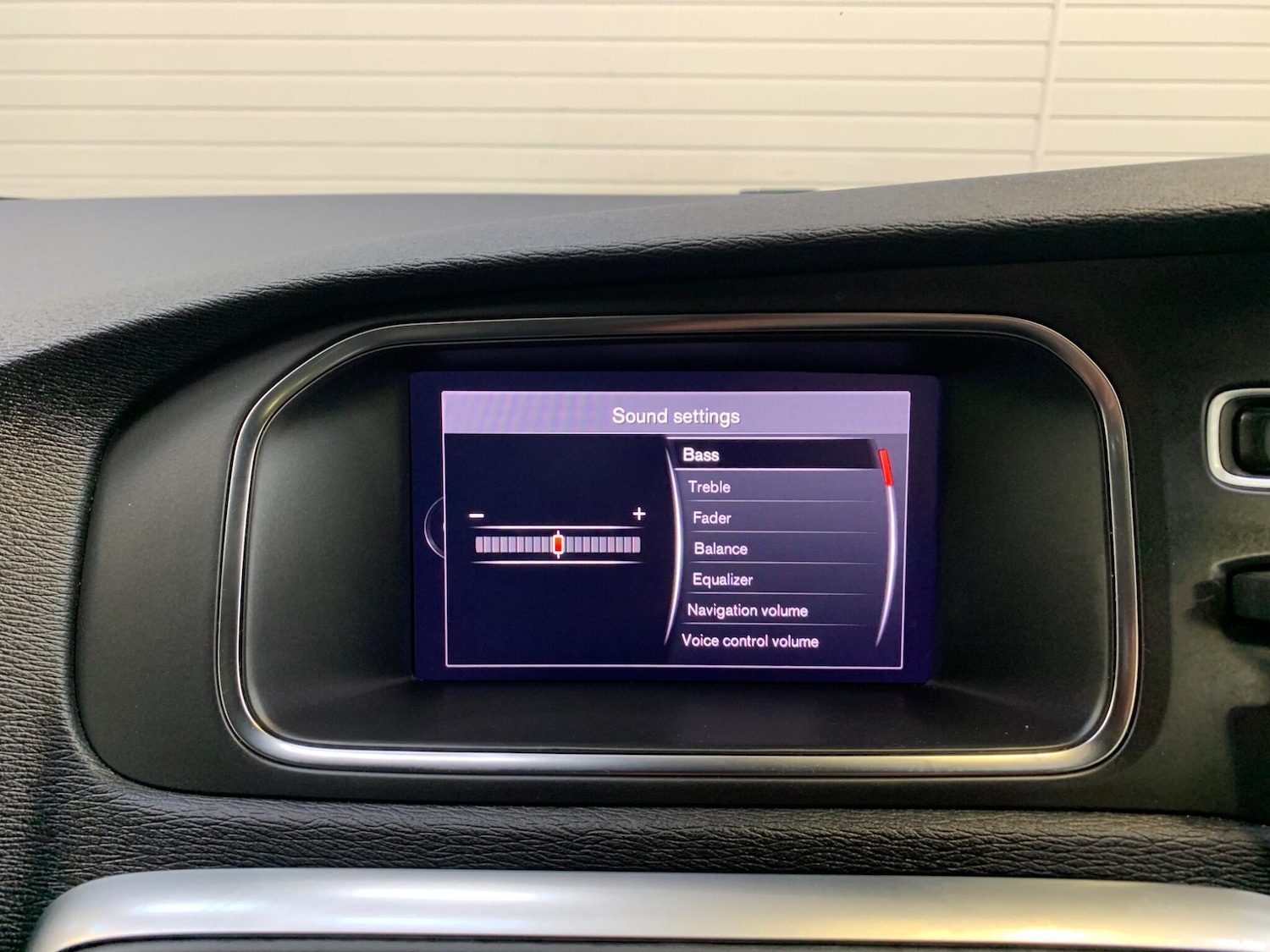Used Volvo V40 2018 for sale - 75781038: Photo 32