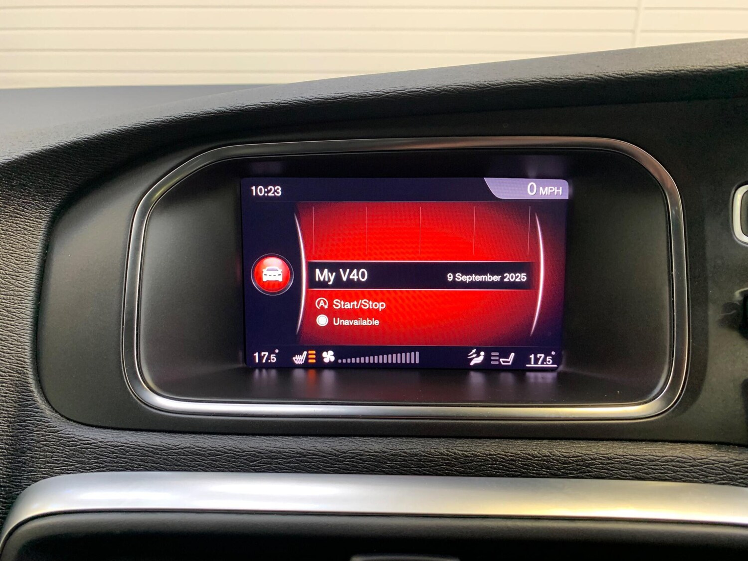 Used Volvo V40 2018 for sale - 75781038: Photo 35