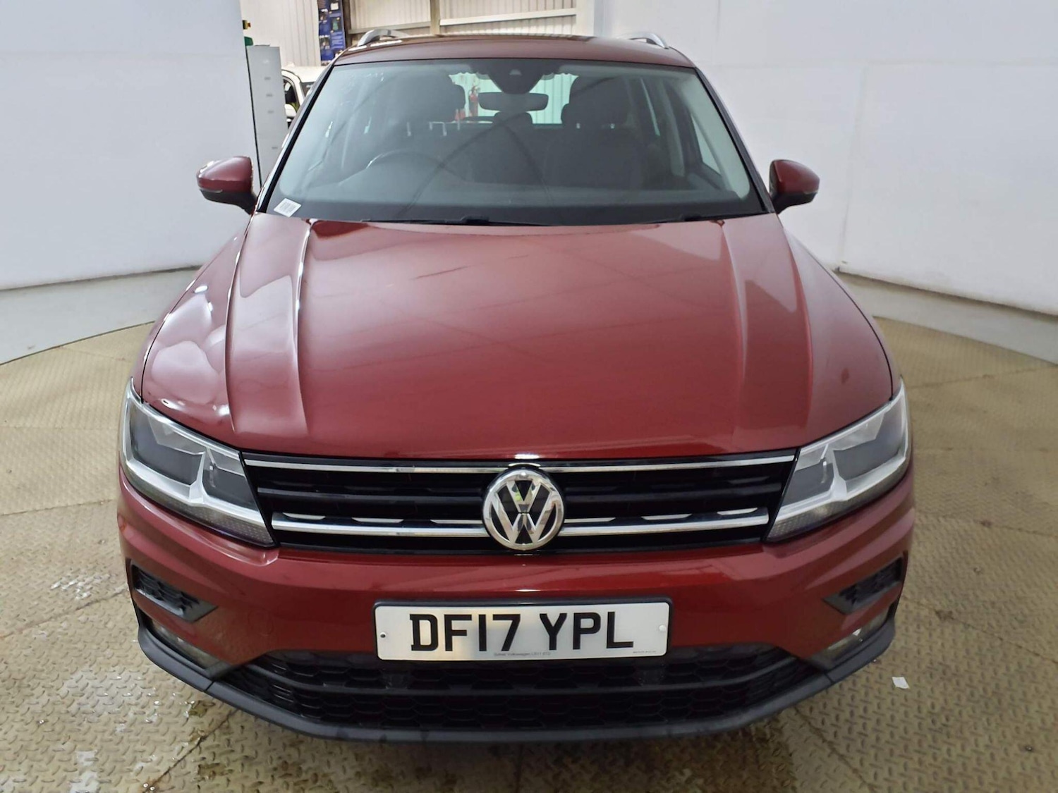 Used Volkswagen Tiguan 2017 for sale - 77377143: Photo 3