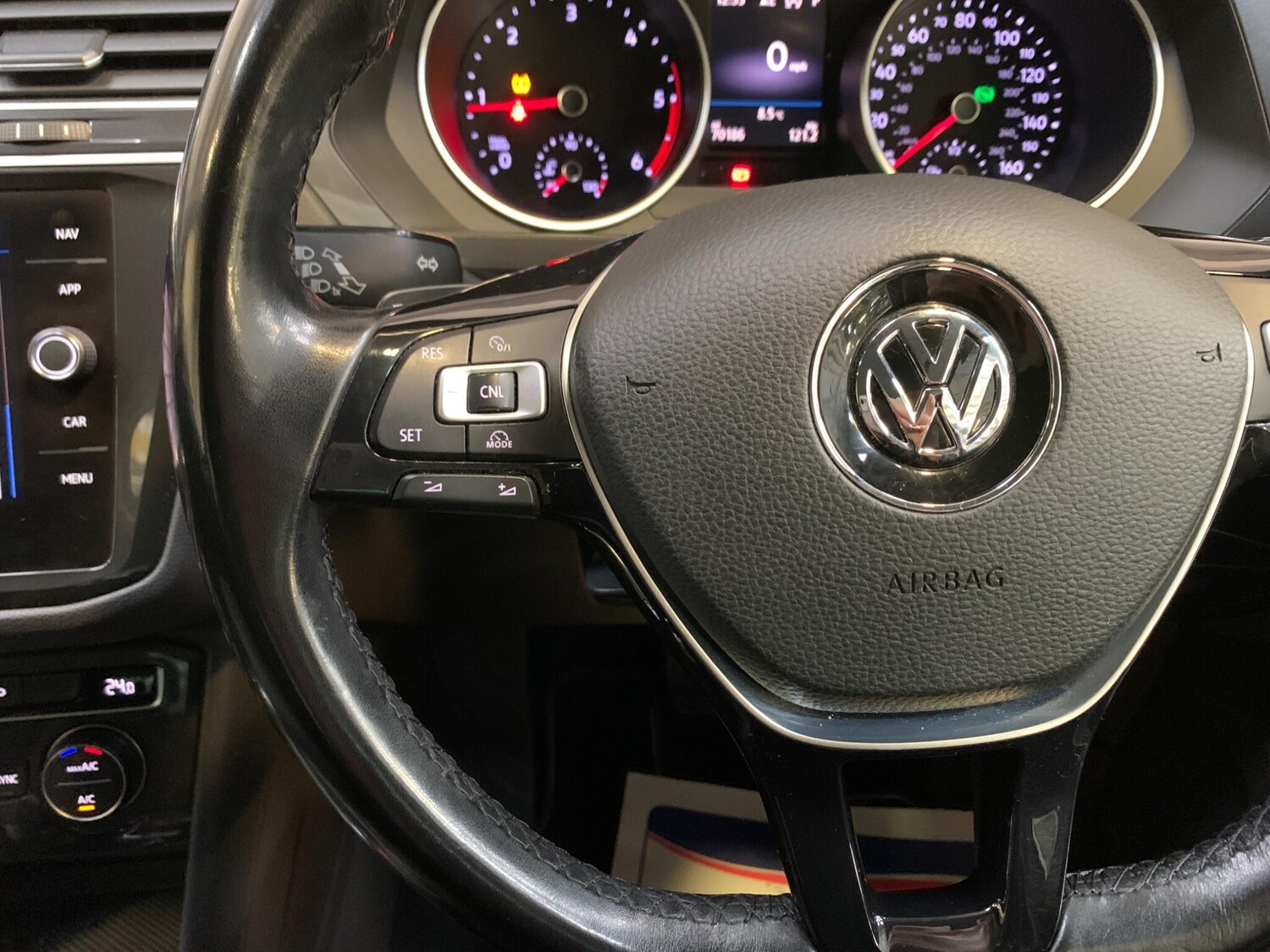 Used Volkswagen Tiguan 2017 for sale - 77377143: Photo 48