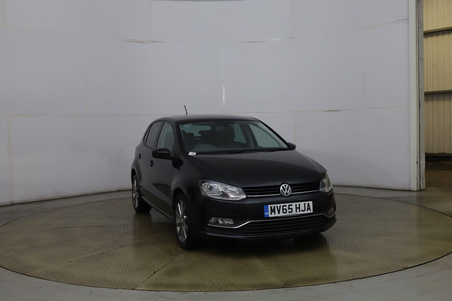 Used Volkswagen Polo 2015 for sale - 76607085: Photo 10
